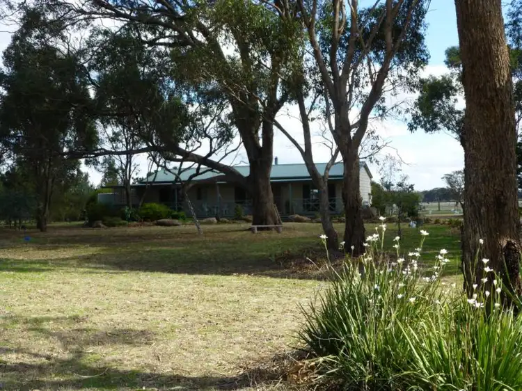 25 Fairview Drive, Clunes VIC 3370