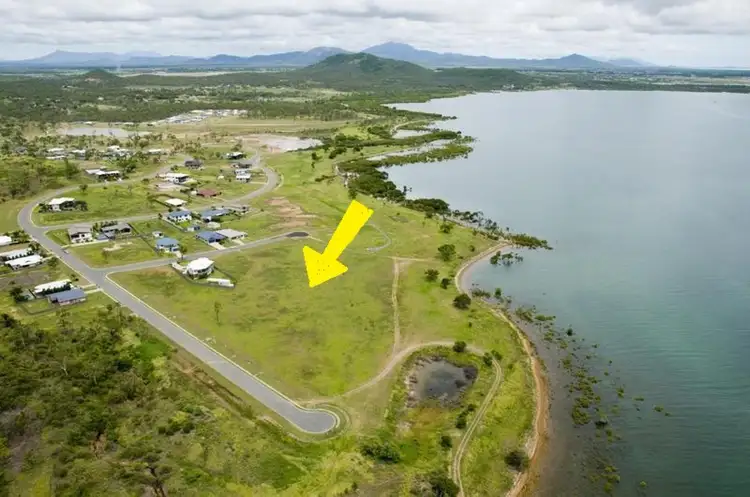 12 Bayside Court, Bowen QLD 4805