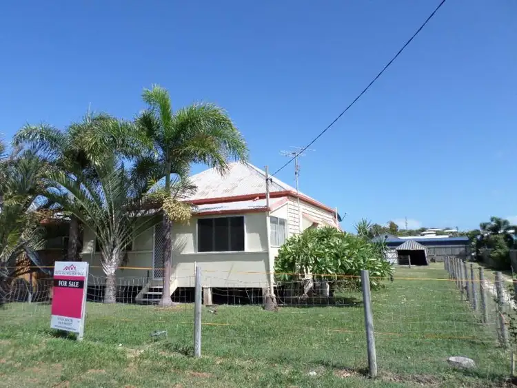 36 Poole Street, Bowen QLD 4805