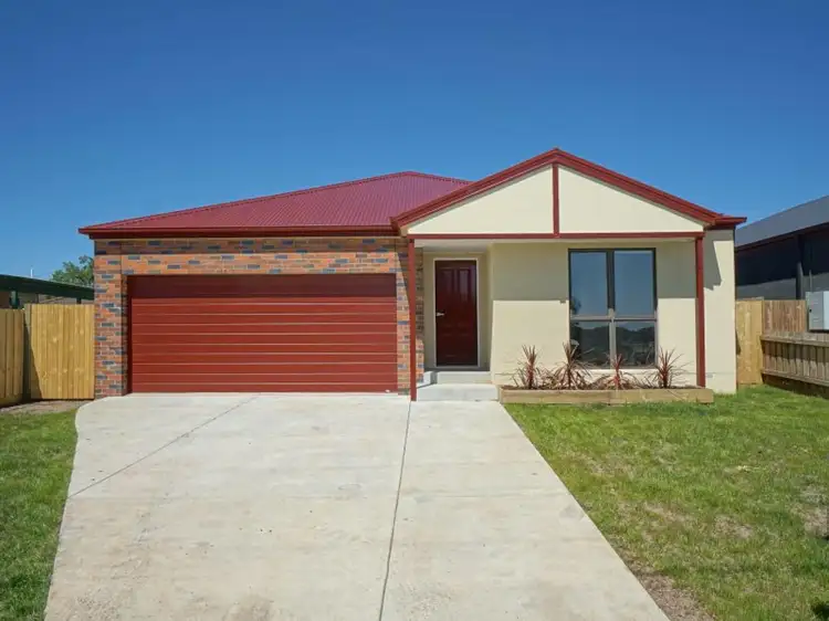 13 West Street, Clunes VIC 3370