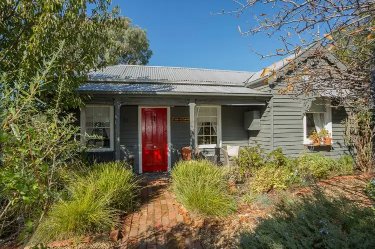 51 Service  Street, Clunes VIC 3370