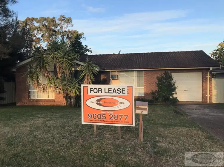 7 Karrabul Road, St Helens Park NSW 2560