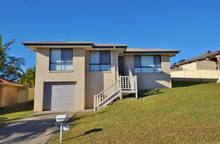 2 Laura Place, Macksville NSW 2447