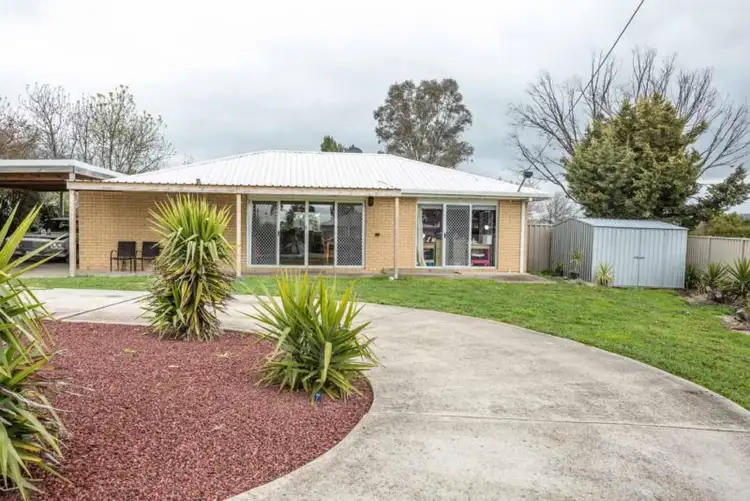 8 Albert Street, Clunes VIC 3370