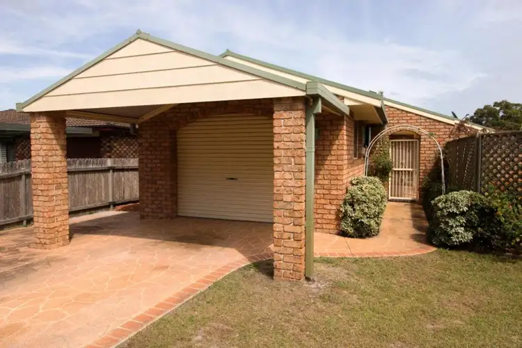 10 Fourth Avenue, Stuarts Point NSW 2441