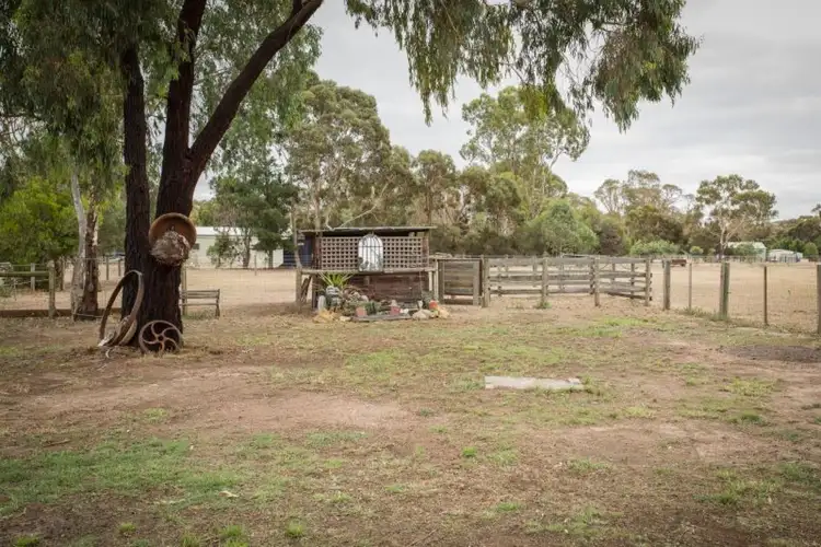 Seventh view of Homely house listing, 105 Foulkes Crescent, Clunes VIC 3370