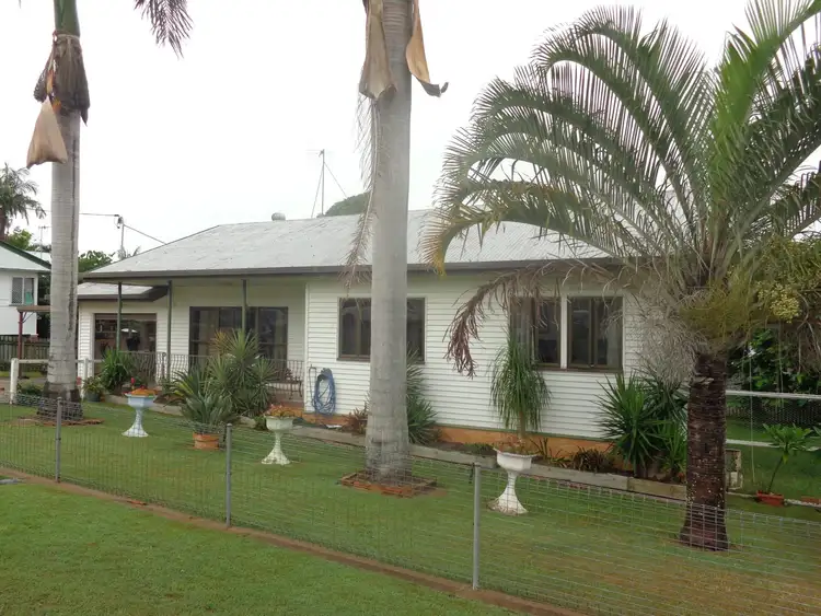 14 Bashford Street, Maryborough QLD 4650