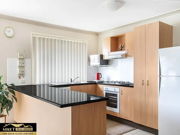 Fifth view of Homely house listing, 4 Glenlee Drive, Horsley NSW 2530