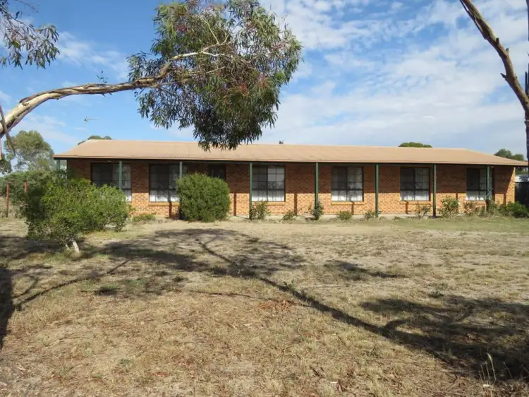 50 Smeaton Road, Clunes VIC 3370