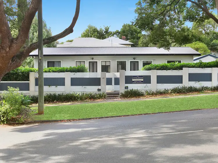 2/23 Margaret  Street