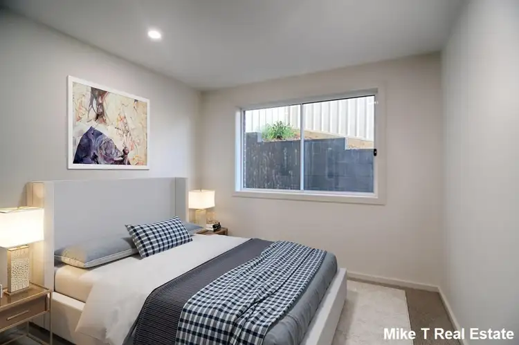 Sixth view of Homely semi-detached listing, 1/45 Sorenson  Drive, Figtree NSW 2525