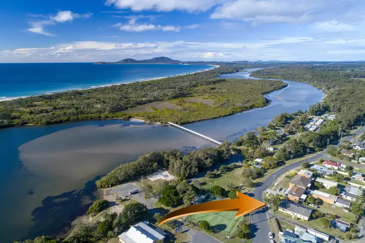 20 Marine Parade, Stuarts Point NSW 2441