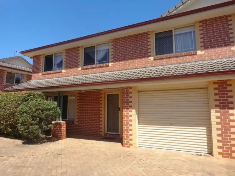 2/185 Fort  Street, Maryborough QLD 4650
