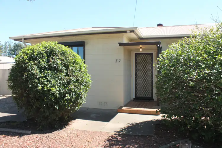 37 Gladstone Crescent, Mansfield Park SA 5012