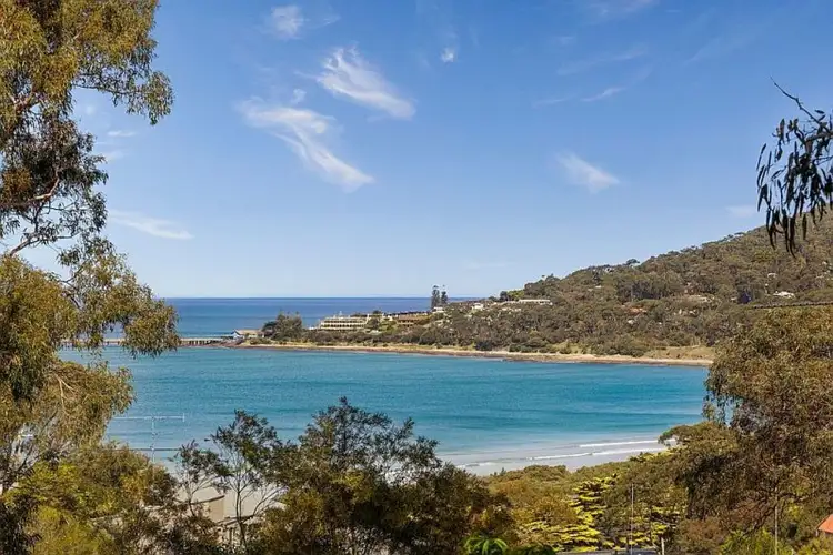 14 Fernleigh  Terrace, Lorne VIC 3232