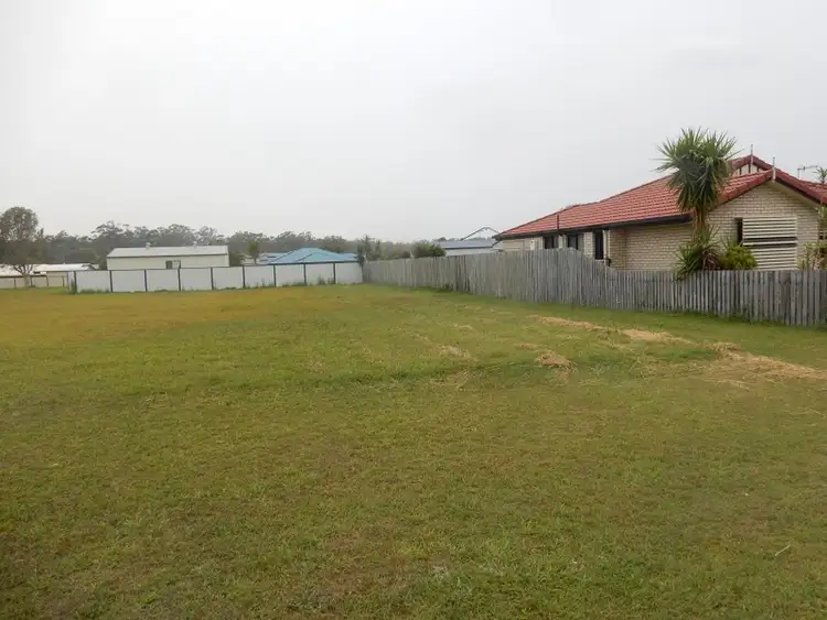 36 Canberra Avenue, Cooloola Cove QLD 4580