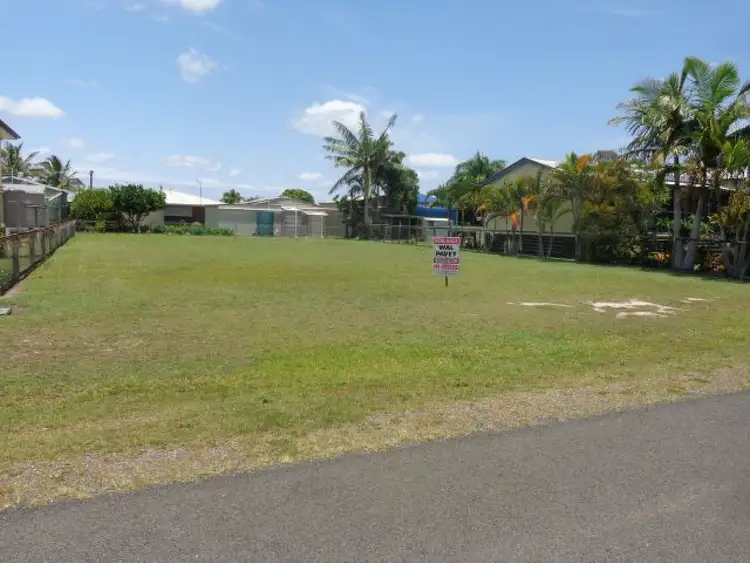 25 Third  Avenue, Maaroom QLD 4650