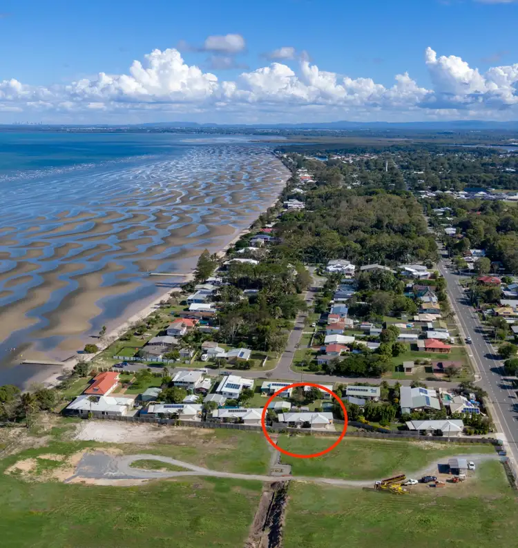 2/143 Bishop  Road, Beachmere QLD 4510