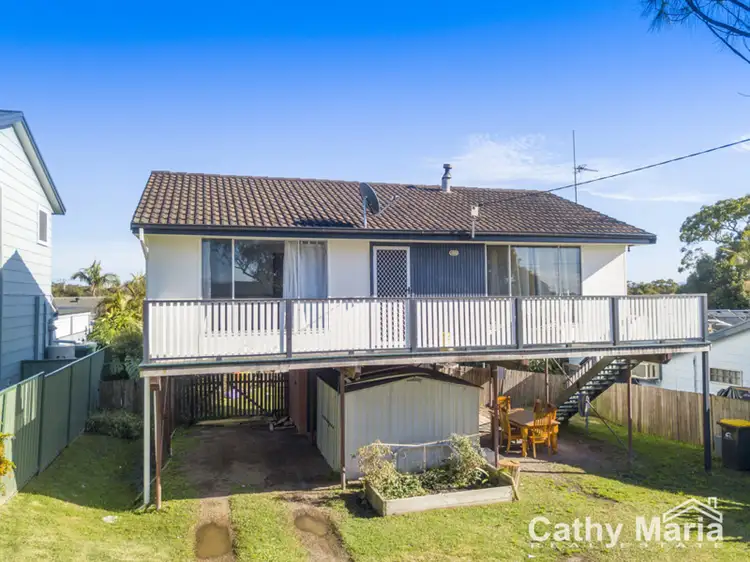 35 Dale Avenue, Chain Valley Bay NSW 2259