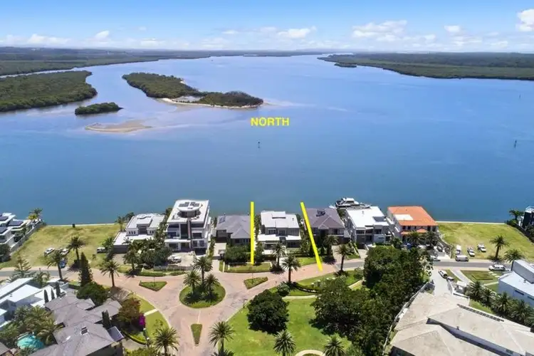 6 Knightsbridge Parade East, Sovereign Islands QLD 4216