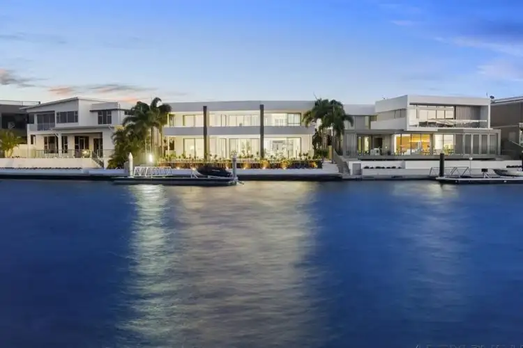 39 Parklane Terrace, Sovereign Islands QLD 4216