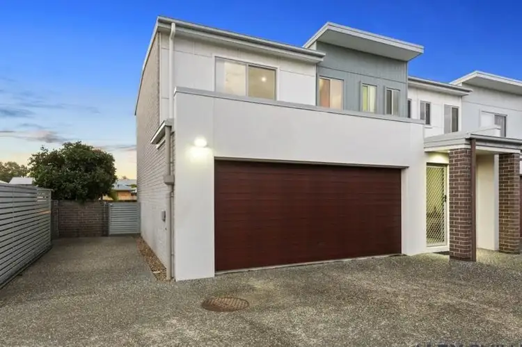 1/126-134 Central Street, Labrador QLD 4215