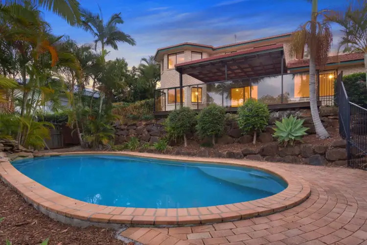 37 Highvale Drive, Helensvale QLD 4212