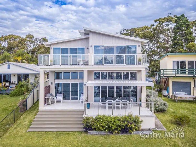 4 Bambury Avenue, Summerland Point NSW 2259