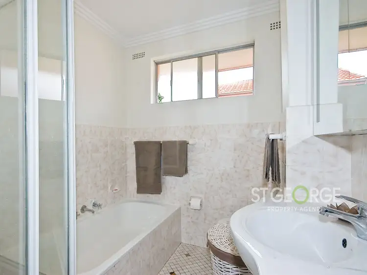 Fifth view of Homely apartment listing, 12/15 Victoria  Avenue, Penshurst NSW 2222