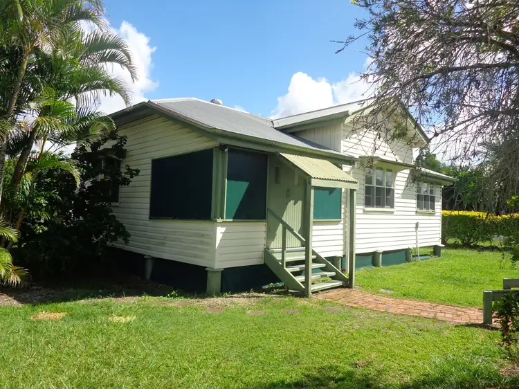 176 Ferry Street, Maryborough QLD 4650