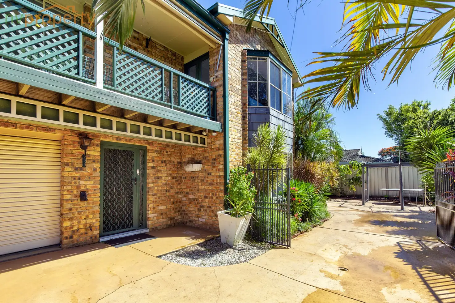 Main view of Homely townhouse listing, 2/5 Boundary Street, Macksville NSW 2447
