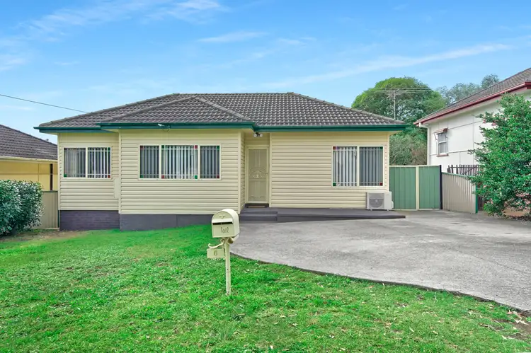 6 Bundarra Road, Campbelltown NSW 2560