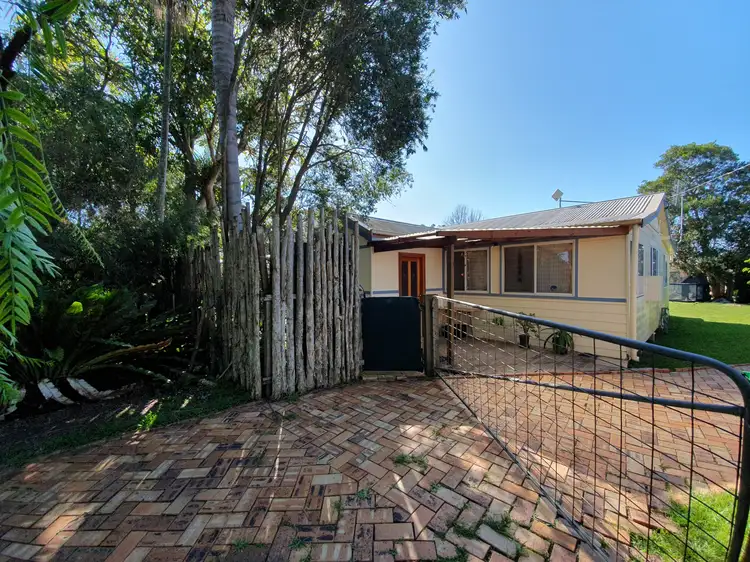 3 Banksia Street, Stuarts Point NSW 2441