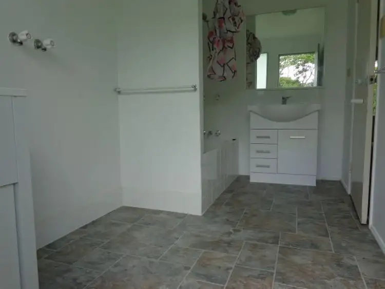Fifth view of Homely unit listing, 4/28 Granville Terrace, Granville QLD 4650