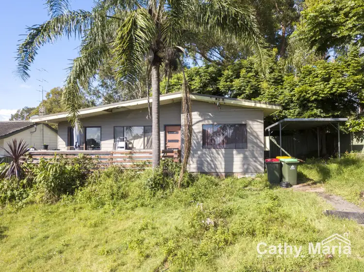 16 Lake Street, Wyee Point NSW 2259