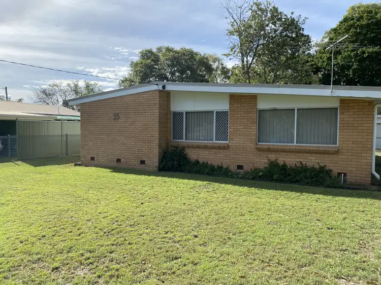 35 First Avenue, Beachmere QLD 4510