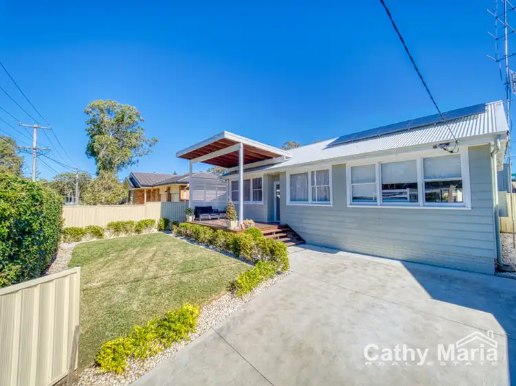 9 Warwick Avenue, Mannering Park NSW 2259