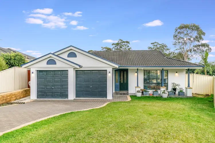 6 Gibbs  Place