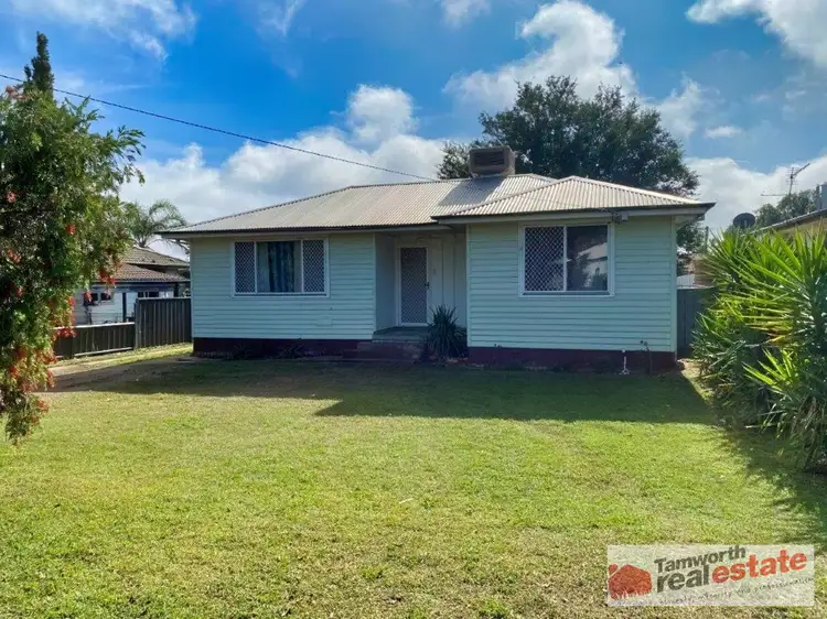 43 Cossa Street, West Tamworth NSW 2340