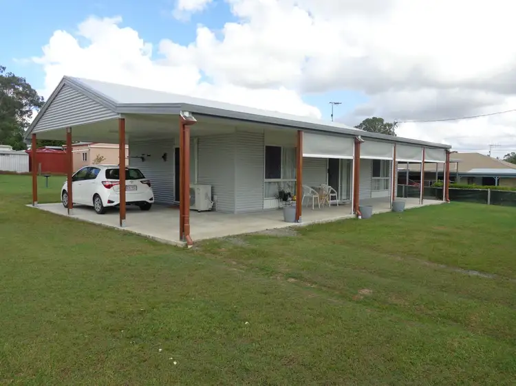 Second view of Homely house listing, 33 Herrenberg Street, Aldershot QLD 4650