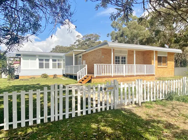 15 Thirteenth Avenue, Stuarts Point NSW 2441