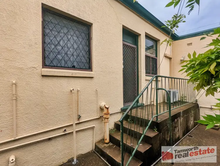 Main view of Homely unit listing, 2A/17 Upper Street, East Tamworth NSW 2340