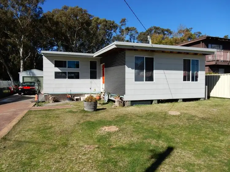 53 Trevalley Avenue, Chain Valley Bay NSW 2259