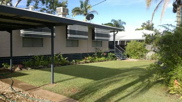 30 Leslie Drive, Moranbah QLD 4744