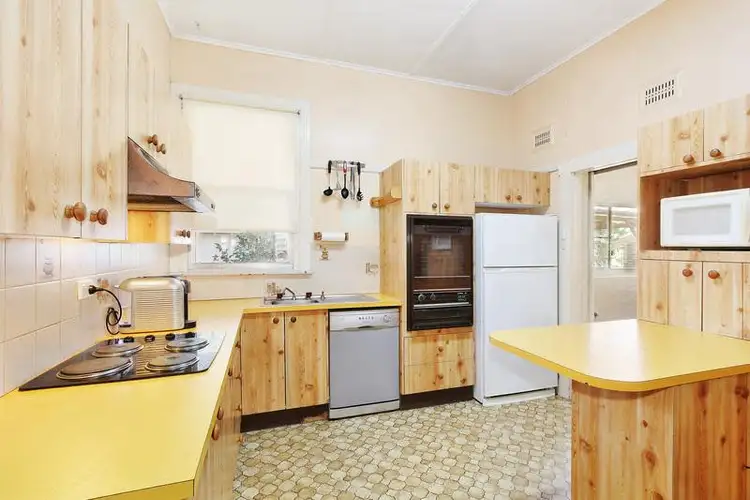 Sixth view of Homely house listing, 113 Crown Street, West Tamworth NSW 2340