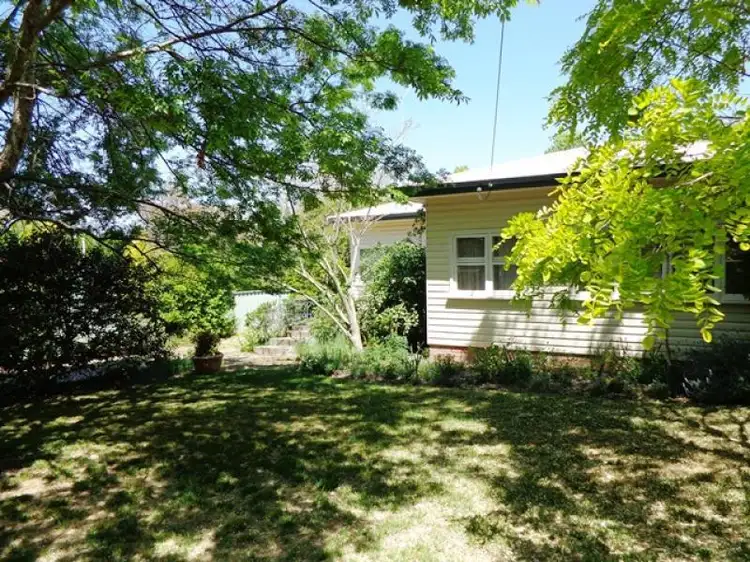 100 Martin Street, Coolah NSW 2843