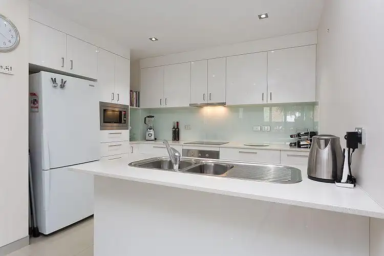 Sixth view of Homely apartment listing, 4/17 Marine Parade, Redcliffe QLD 4020