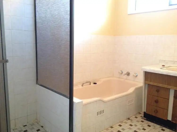 10 Graham Street, Tamworth NSW 2340