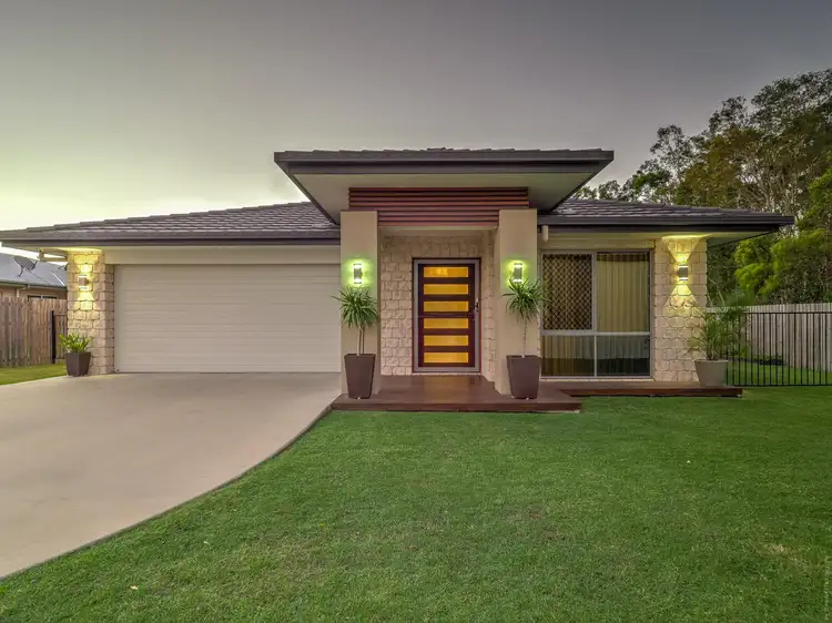 6 Chani Close, Urangan QLD 4655