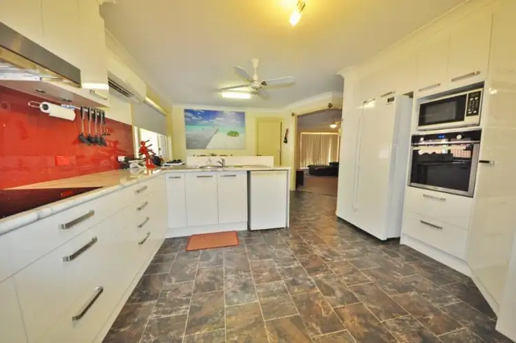Fifth view of Homely house listing, 12 Lennon  Close, Macksville NSW 2447